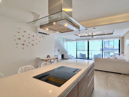 ICONO 501 - 3 BR PENTHOUSE
